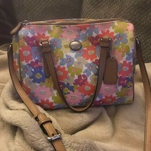 Certified Pre-Owned Coach Handbag-well loved 💕